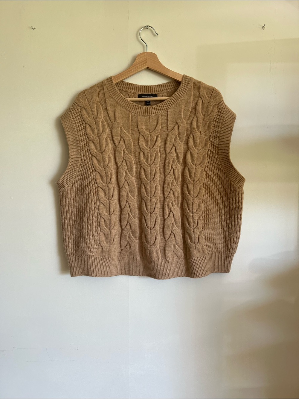 Banana Republic Factory Cable Knit Crewneck Sweater Vest - Camel/Tan